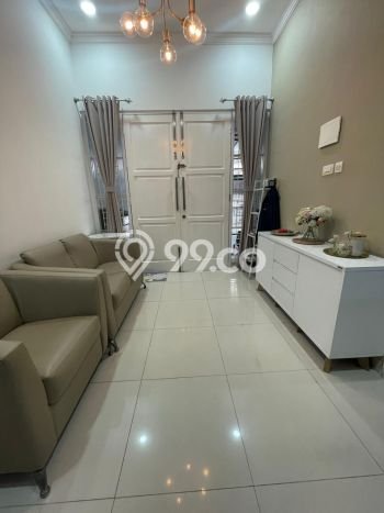 Rumah Elit Akses Mudah di Jakarta Barat Rumah Elit Akses Mudah di Jakarta Barat