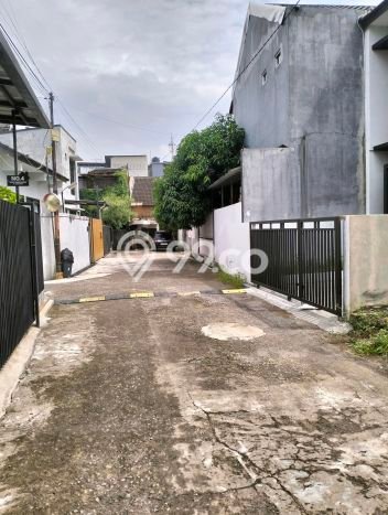 Jual Rumah Bagus Siap Huni LB 140m2 di Arcamanik, Bandung Jual Rumah Bagus Siap Huni LB 140m2 di Arcamanik, Bandung