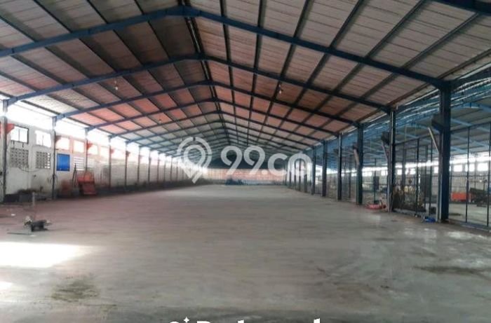 Unit Gudang Paling Strategis di Krian Sidoarjo dengan LB 6000m2 Unit Gudang Paling Strategis di Krian Sidoarjo dengan LB 6000m2