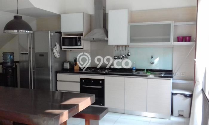 For Sale! Luxury House LT 144m2 Desain Elegan di Setra Duta For Sale! Luxury House LT 144m2 Desain Elegan di Setra Duta