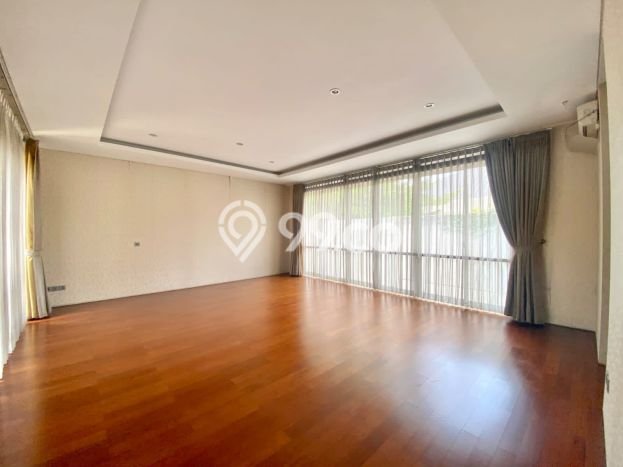 Rumah Elit Modern Siap Huni di Kota Baru Parahyangan Bandung Rumah Elit Modern Siap Huni di Kota Baru Parahyangan Bandung