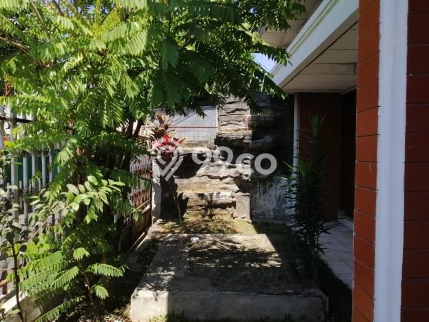 Rumah Mewah LB 420m2 Siap Huni Desain Elegan di Pungkur, Bandung Rumah Mewah LB 420m2 Siap Huni Desain Elegan di Pungkur, Bandung