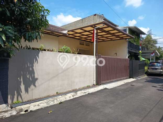 For Sale Rumah 4 Kamar Lokasi Strategis Bagus dan Strategis di Batununggal For Sale Rumah 4 Kamar Lokasi Strategis Bagus dan Strategis di Batununggal