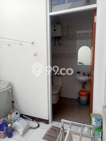 Rumah Strategis dengan Luas Tanah 86m² dan Luas Bangunan 150m² di Kawasan Regol, Bandung Rumah Strategis dengan Luas Tanah 86m² dan Luas Bangunan 150m² di Kawasan Regol, Bandung