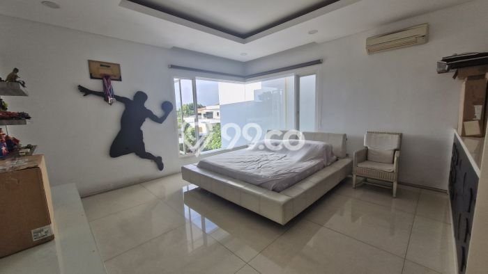 Rumah Mewah LB 425m2 Siap Pakai Desain Elegan di Jangli, Semarang Rumah Mewah LB 425m2 Siap Pakai Desain Elegan di Jangli, Semarang