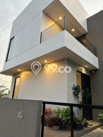 Rumah di Jangli, Semarang, LT 167m² LB 140m² Rumah di Jangli, Semarang, LT 167m² LB 140m²