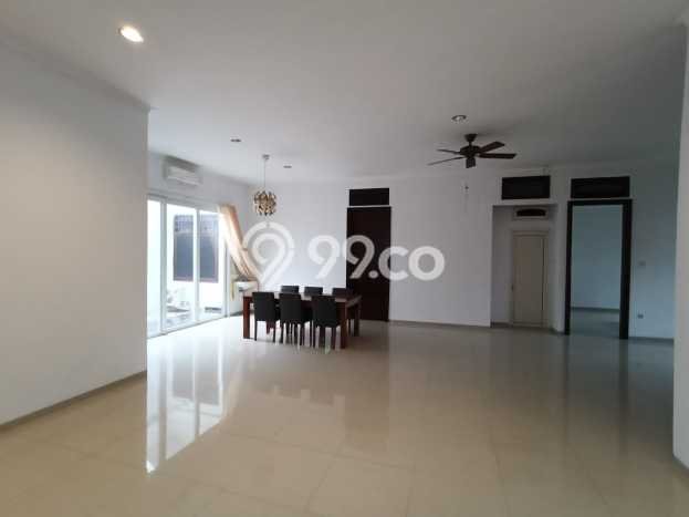Lokasi terbaik! Rumah siap pakai dikontrakkan di Gajah Mungkur LB 300m2 Lokasi terbaik! Rumah siap pakai dikontrakkan di Gajah Mungkur LB 300m2