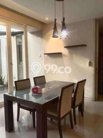 Lokasi terbaik! Rumah siap pakai dikontrakkan di Banyumanik LB 254m2 Lokasi terbaik! Rumah siap pakai dikontrakkan di Banyumanik LB 254m2