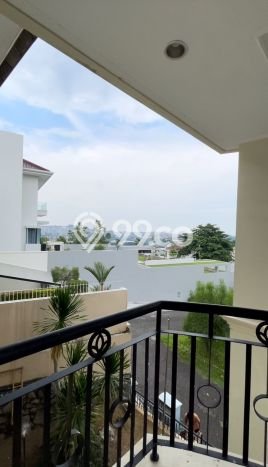 Rumah Nyaman area papandayan, 4 KT, Area Tenang, Luas 550m² LB 500m² Rumah Nyaman area papandayan, 4 KT, Area Tenang, Luas 550m² LB 500m²