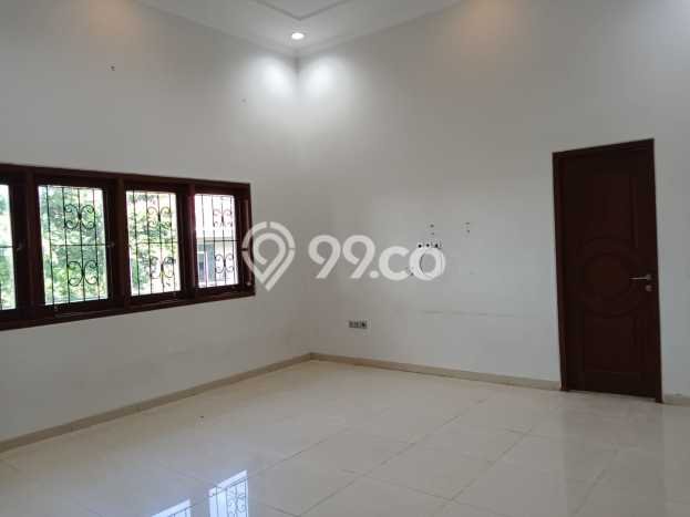 Rumah Nyaman area papandayan, 4 KT, Area Tenang, Luas 550m² LB 500m² Rumah Nyaman area papandayan, 4 KT, Area Tenang, Luas 550m² LB 500m²