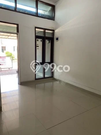 Lokasi terbaik! Rumah siap huni disewakan di Antapani LB 100m2 Lokasi terbaik! Rumah siap huni disewakan di Antapani LB 100m2