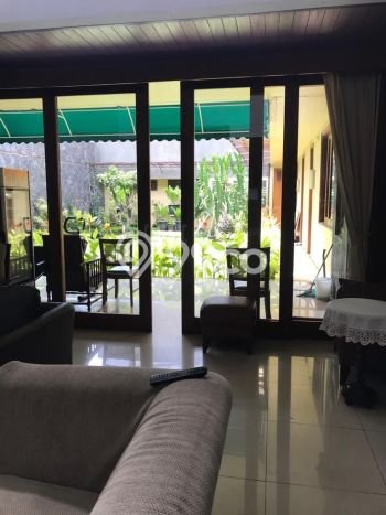 Hunian Mewah LB 500m2 Siap Huni Desain Elegan di Sarijadi, Bandung Hunian Mewah LB 500m2 Siap Huni Desain Elegan di Sarijadi, Bandung