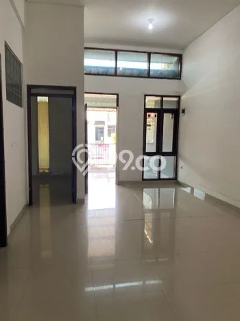 Lokasi terbaik! Rumah siap huni disewakan di Antapani LB 100m2 Lokasi terbaik! Rumah siap huni disewakan di Antapani LB 100m2