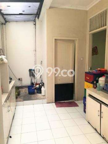 Rumah Kost untuk Dijual di Lippo Karawaci Punya 27 Kamar Rumah Kost untuk Dijual di Lippo Karawaci Punya 27 Kamar