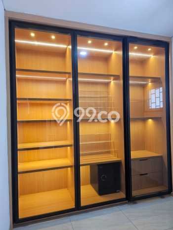 For Sale! Luxury House LT 240m2 Desain Modern di Alam Sutera For Sale! Luxury House LT 240m2 Desain Modern di Alam Sutera
