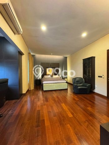 Ready to Use! Luxury House LT 440m2 Desain Elegan di BSD Ready to Use! Luxury House LT 440m2 Desain Elegan di BSD
