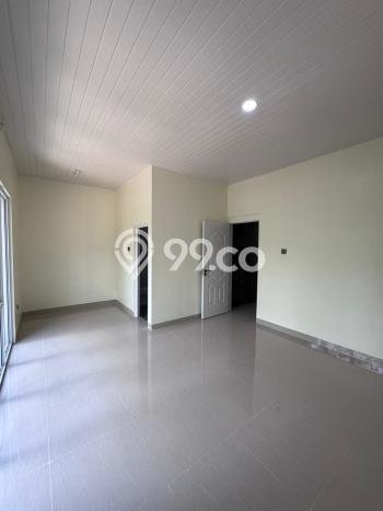 Rumah Luas Asri 3 KT Siap Huni di BSD City Tangerang Rumah Luas Asri 3 KT Siap Huni di BSD City Tangerang