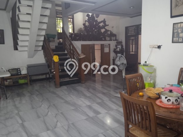 Rumah Elit Modern Tanpa Renovasi di Meruya Jakarta Barat Rumah Elit Modern Tanpa Renovasi di Meruya Jakarta Barat