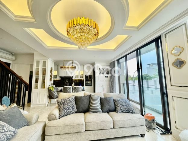 Rumah Elit Modern Siap Huni di BSD Tangerang Rumah Elit Modern Siap Huni di BSD Tangerang