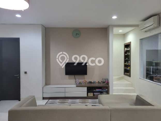 Ready to Use! Luxury House LT 144m2 Desain Modern di BSD Ready to Use! Luxury House LT 144m2 Desain Modern di BSD
