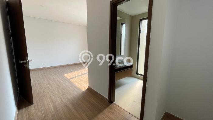 Hunian Mewah Siap Huni LT 144m2 di BSD, Tangerang Selatan Hunian Mewah Siap Huni LT 144m2 di BSD, Tangerang Selatan