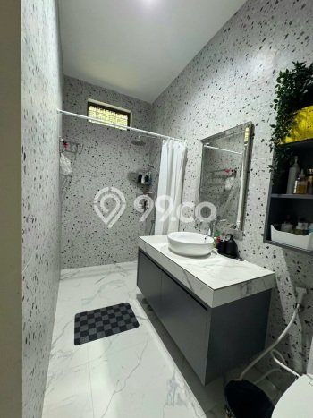 Ready to Use! Luxury House LT 440m2 Desain Elegan di BSD Ready to Use! Luxury House LT 440m2 Desain Elegan di BSD