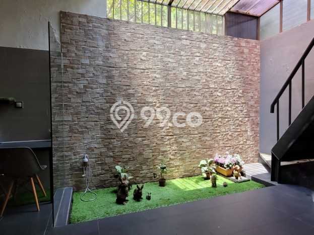 Ready to Use! Luxury House LT 144m2 Desain Modern di BSD Ready to Use! Luxury House LT 144m2 Desain Modern di BSD