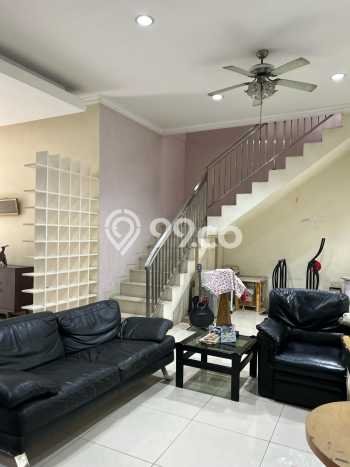 Ready to Use! Luxury House LT 200m2 Desain Elegan di Gading Serpong Ready to Use! Luxury House LT 200m2 Desain Elegan di Gading Serpong