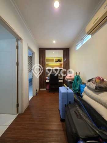 Jual Rumah Mewah Elegan Dengan View Cantik di Gading Serpong, Tangerang Jual Rumah Mewah Elegan Dengan View Cantik di Gading Serpong, Tangerang