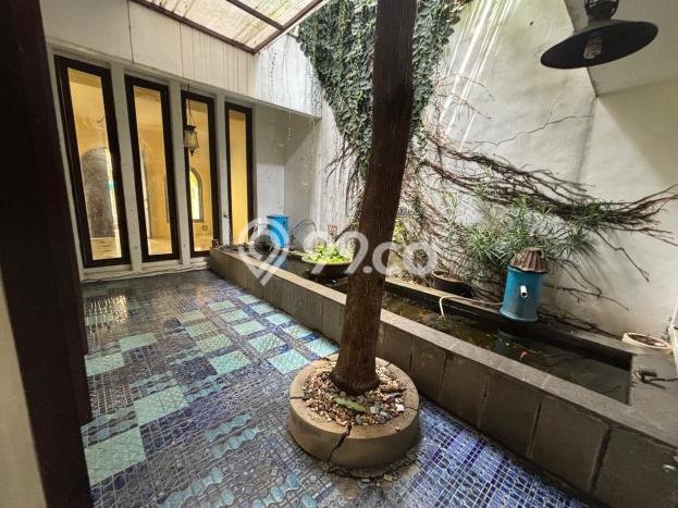 Disewakan Rumah Nyaman di Menteng Harga Rp 700 Juta/ Tahun Disewakan Rumah Nyaman di Menteng Harga Rp 700 Juta/ Tahun