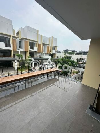Hunian Elit LB 177m2 Siap Pakai Desain Elegan di BSD City, Tangerang Hunian Elit LB 177m2 Siap Pakai Desain Elegan di BSD City, Tangerang