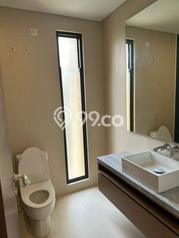 Hunian Elit LB 177m2 Siap Pakai Desain Elegan di BSD City, Tangerang Hunian Elit LB 177m2 Siap Pakai Desain Elegan di BSD City, Tangerang