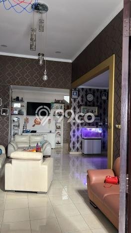 Rumah di Serpong, Tangerang Selatan, Luas 200m² Bangunan 176m² Rumah di Serpong, Tangerang Selatan, Luas 200m² Bangunan 176m²