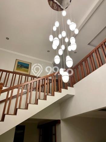 Rumah Mewah LB 600m2 Siap Pakai Desain Elegan di Pondok Pinang, Jakarta Selatan Rumah Mewah LB 600m2 Siap Pakai Desain Elegan di Pondok Pinang, Jakarta Selatan