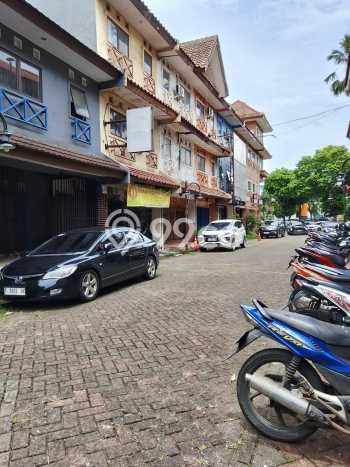 Ruko Usaha Dijual di Serpong Tangerang Selatan LT 75m2 & LB 140m2 Ruko Usaha Dijual di Serpong Tangerang Selatan LT 75m2 & LB 140m2