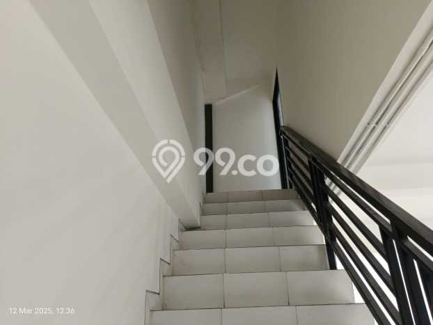 For Rent Gudang Premium Kawasan Serpong, Luas 245m², Lokasi Berkembang For Rent Gudang Premium Kawasan Serpong, Luas 245m², Lokasi Berkembang