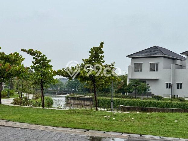 Rumah Elit Modern Tanpa Renovasi di Pantai Indah Kapuk Jakarta Utara Rumah Elit Modern Tanpa Renovasi di Pantai Indah Kapuk Jakarta Utara