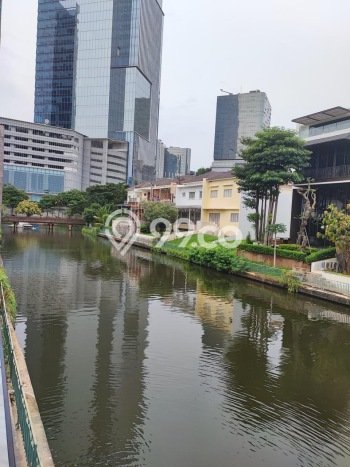Rumah Elit Modern Tanpa Renovasi di Pantai Indah Kapuk Jakarta Utara Rumah Elit Modern Tanpa Renovasi di Pantai Indah Kapuk Jakarta Utara