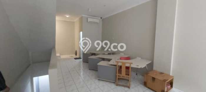 Ruko Strategis di Pantai Indah Kapuk, Luas 200m², Jalan Utama, Tingkat Keramaian Tinggi Ruko Strategis di Pantai Indah Kapuk, Luas 200m², Jalan Utama, Tingkat Keramaian Tinggi