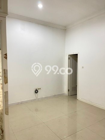 Ready to Use! Luxury House LT 240m2 Desain Elegan di Pantai Indah Kapuk Ready to Use! Luxury House LT 240m2 Desain Elegan di Pantai Indah Kapuk