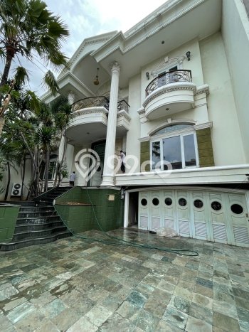 Rumah kawasan Pantai Indah Kapuk, Jakarta Utara, Luas 486m² LB 800m² Rumah kawasan Pantai Indah Kapuk, Jakarta Utara, Luas 486m² LB 800m²