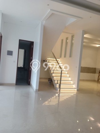 Rumah Area Nyaman kawasan Pantai Indah Kapuk, Jakarta Utara, LT 200m² LB 500m² Rumah Area Nyaman kawasan Pantai Indah Kapuk, Jakarta Utara, LT 200m² LB 500m²