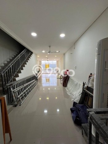 Ruko di Pantai Indah Kapuk, Luas 200m², Area Strategis Ruko di Pantai Indah Kapuk, Luas 200m², Area Strategis