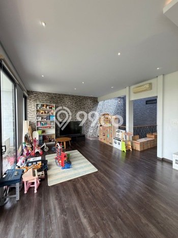 Rumah Mewah LB 500m2 Siap Pakai Desain Elegan di Pantai Indah Kapuk, Jakarta Utara Rumah Mewah LB 500m2 Siap Pakai Desain Elegan di Pantai Indah Kapuk, Jakarta Utara