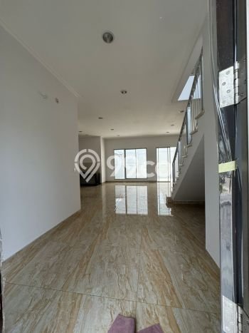 Rumah Mewah LB 150m2 Siap Pakai Desain Elegan di Pantai Indah Kapuk, Jakarta Utara Rumah Mewah LB 150m2 Siap Pakai Desain Elegan di Pantai Indah Kapuk, Jakarta Utara
