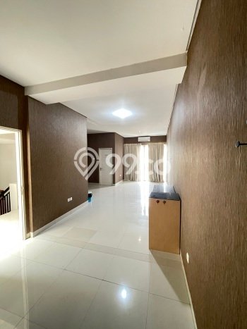 Hunian Elit LB 200m2 Siap Huni Desain Elegan di Pantai Indah Kapuk, Jakarta Utara Hunian Elit LB 200m2 Siap Huni Desain Elegan di Pantai Indah Kapuk, Jakarta Utara