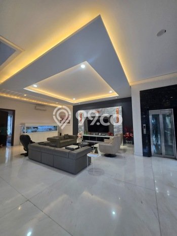 Hunian Mewah LB 700m2 Siap Pakai Desain Elegan di Pantai Indah Kapuk, Jakarta Utara Hunian Mewah LB 700m2 Siap Pakai Desain Elegan di Pantai Indah Kapuk, Jakarta Utara