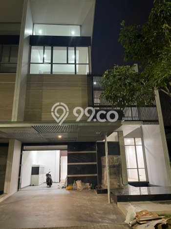 Jual Rumah Mewah Megah Dengan View Eksklusif di Pantai Indah Kapuk, Jakarta Utara Jual Rumah Mewah Megah Dengan View Eksklusif di Pantai Indah Kapuk, Jakarta Utara