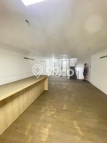 Ruko Bagus Dijual LB 200m2 Lokasi Strategis Jakarta Pusat Area Cocok untuk Bisnis Ruko Bagus Dijual LB 200m2 Lokasi Strategis Jakarta Pusat Area Cocok untuk Bisnis