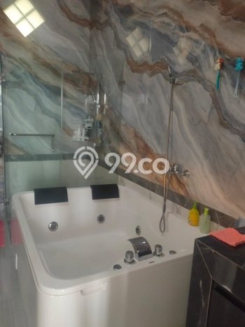 Properti Nyaman 5 KT Luas Tanah 200m² di Pantai Indah Kapuk, Jakarta Utara Properti Nyaman 5 KT Luas Tanah 200m² di Pantai Indah Kapuk, Jakarta Utara